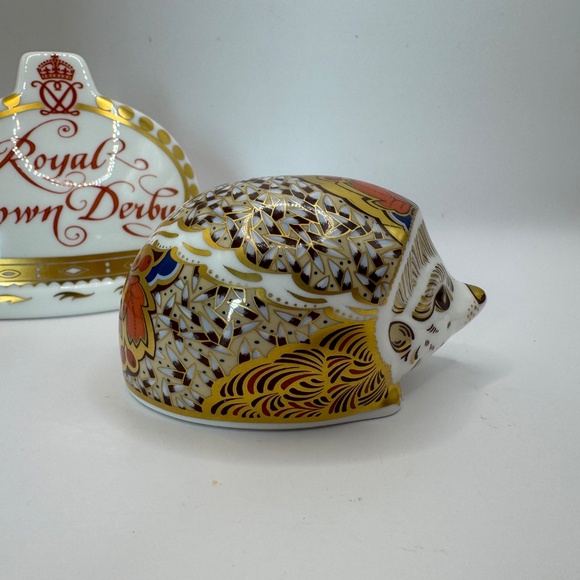 Royal Crown Derby Hawthorne Hedgehog fine bone china paperweight silver stopper - Picture 12 of 12